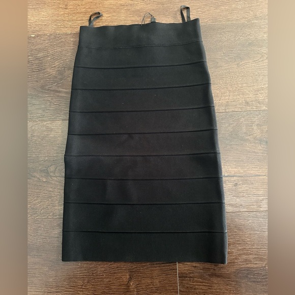 NWT BCBG MaxAria Skirt - Picture 1 of 4